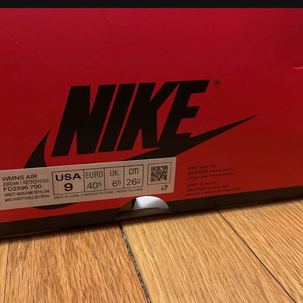 Retro 1s - Picture 1 of 3